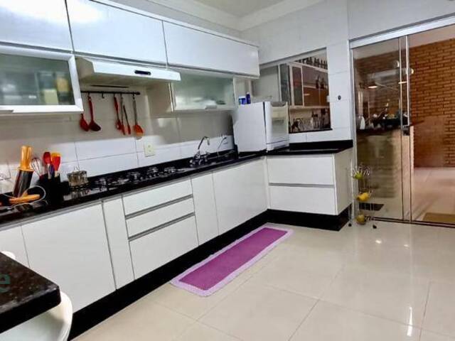 Casa em condomínio para Venda em Londrina - 4