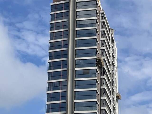 #186 - Apartamento para Venda em Balneário Piçarras - SC