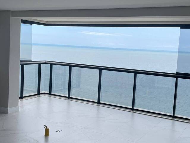 #186 - Apartamento para Venda em Balneário Piçarras - SC