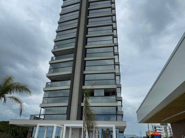 #186 - Apartamento para Venda em Balneário Piçarras - SC